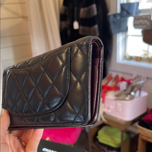 Chanel Black Quilted Leather Wallet - Picture 4 of 11
